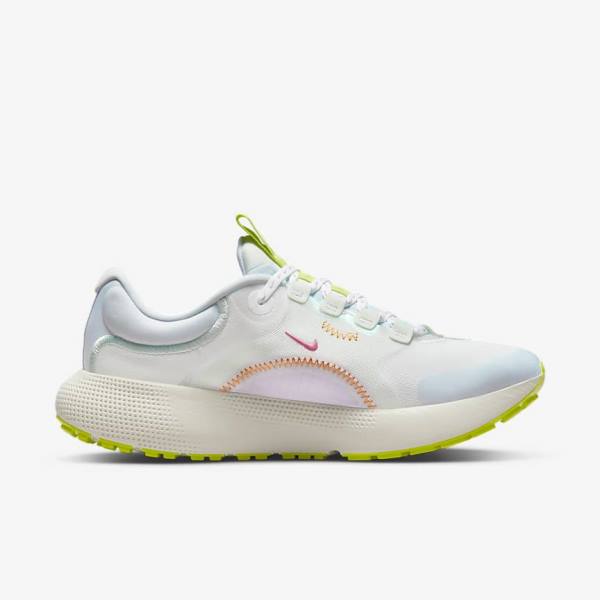 Dámské Běžecké Boty Nike React Escape Run Silniční Bílé Zelene Viacfarebný | NK578EPW