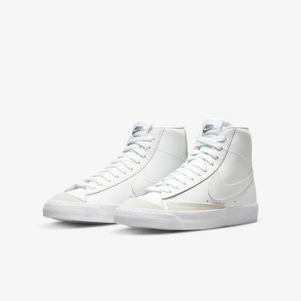 Dětské Basketbalové Boty Nike Blazer Mid 77 Older Bílé Světle Hnědé Bílé | NK089HBF