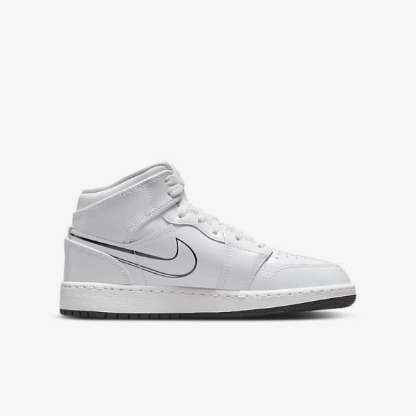 Dětské Tenisky Nike Air Jordan 1 Mid Older Bílé Černé | NK075KYE