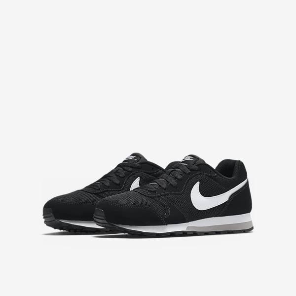 Dětské Tenisky Nike MD Runner 2 Older Černé Šedé Bílé | NK096FGM