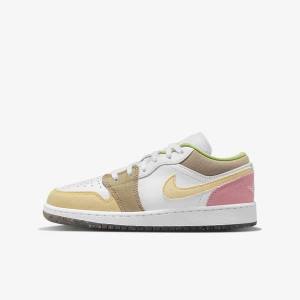 Dětské Jordan Boty Nike Air Jordan 1 Low SE Older Bílé Zelene | NK135QVS