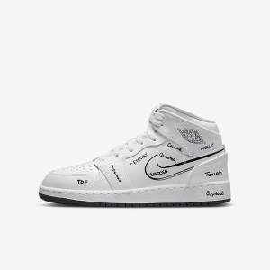 Dětské Tenisky Nike Air Jordan 1 Mid Older Bílé Černé | NK075KYE